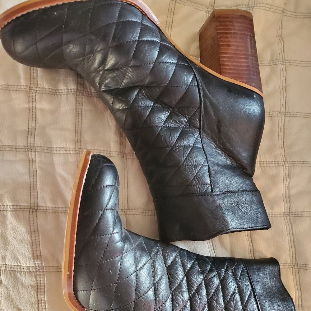 House of Harlow 1960 quilted leather zip up boots